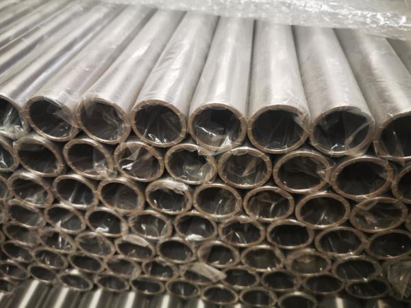 Seamless Titanium Tube Petrochemical ASTM B338 Gr9 Titanium Alloy Tube Bright