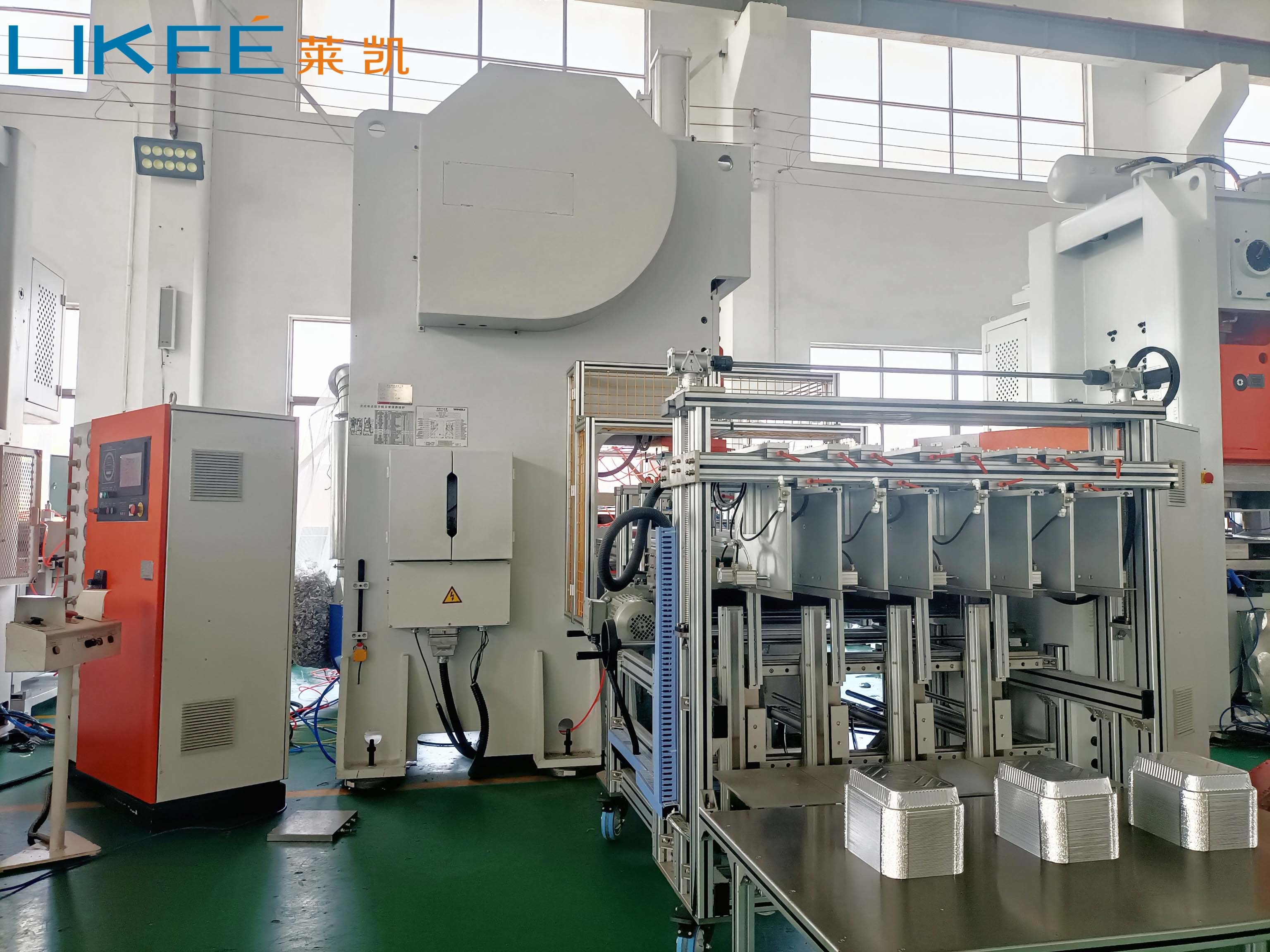 ISO 9001 Certification C Frame Aluminium Food Pan Punch Machine