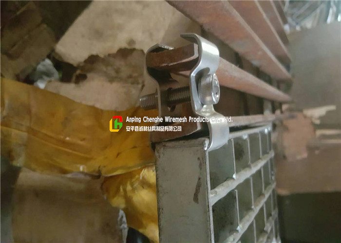 Twisted Square Bar Hot Dipped Galvanized Steel Grating Mechanical Interlock