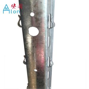 China Long Lasting Galvanised Metal Fence Posts , Vineyard Trellis Stakes 0.45m -3.0m factory