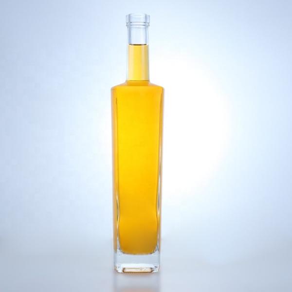 700ml High Flint Round Shape Liquor Glass Bottle with Custom Logo and Cork Top