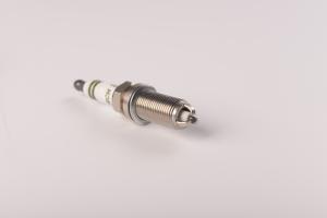 China KH6RJTC Long Thread Car Spark Plug Replace Famous Brand KH20TT factory