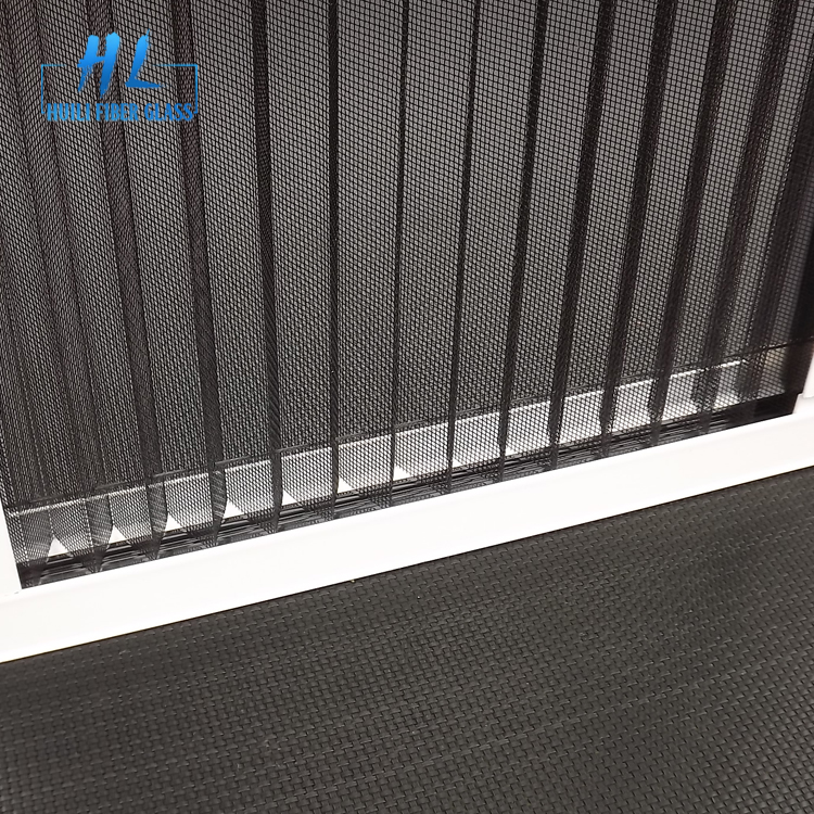 pleated insect screen 11.jpg