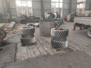 China Customized Pressure Angle Bevel Pinion With Customized Number Of Teeth factory