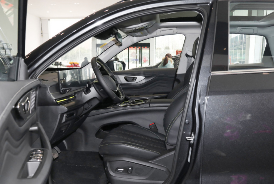 EXEED LX 2023model 2.0TGDI 400T DCT Chengfengqi version 5 Door 5 seats compact SUV