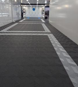 China High Impact Polypropylene Garage Floor Tile factory