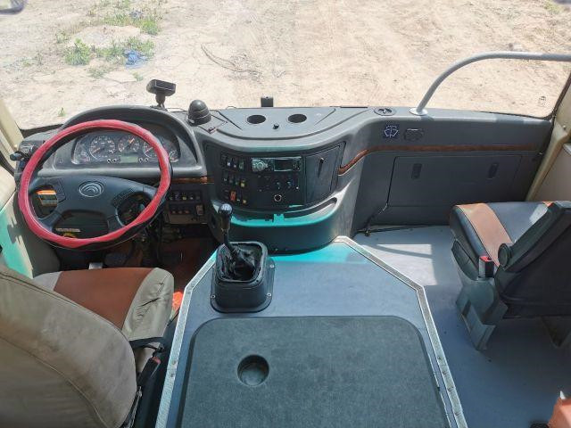 Used Yutong Bus ZK6752 30 Seats Diesel Front Engine Used Mini Bus Euro IV Low Kilometer