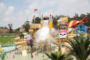 China 14.5m Indoor Playground Water Park , Commercial Water Playground Equipment 29 x 27m for Gaint Water Park factory