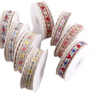 China 2.5cm Lace Edged Flroal Jacquard Ribbon Gift Packing Polyester Ribbon For Packaging factory