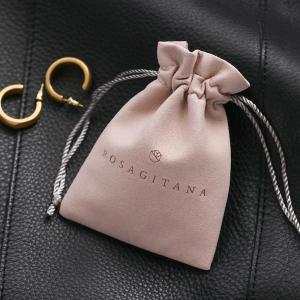 China Embossing Pink Microfiber Jewelry Packaging Drawstring Pouch 8*13cm factory