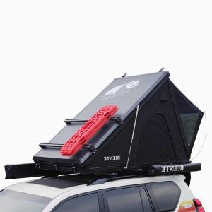 China Van Jeep Triangle Rooftop Tent For Camping 210*132*150cm Open Size factory