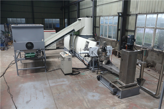 ML130 Single Screw Extruder Machine 415V Plastic Pelletizing Recycling Machine