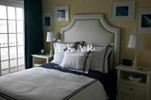 China Cheap Chinese Bed Frame King Size factory