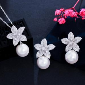 China CZ Crystal Necklace and Earring Jewelry Sets Fashio Pearl Chokers Necklaces Earring jewelry factory