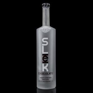 China Cork Sealing Type 750ml 1000ml Frosted Decal Clear Flint Glass Bottle for Gin Rum Champagne Tequila Whisky Customized Logo factory