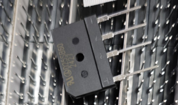 D25SB60 D25SB10 D25SB20 D25SB40 D25SB80 D25SB100 LRC Bridge Rectifier