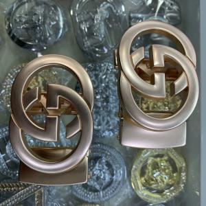 China Auto Turning Belt Buckle Hardware 150g SGS PHAs certification on sale