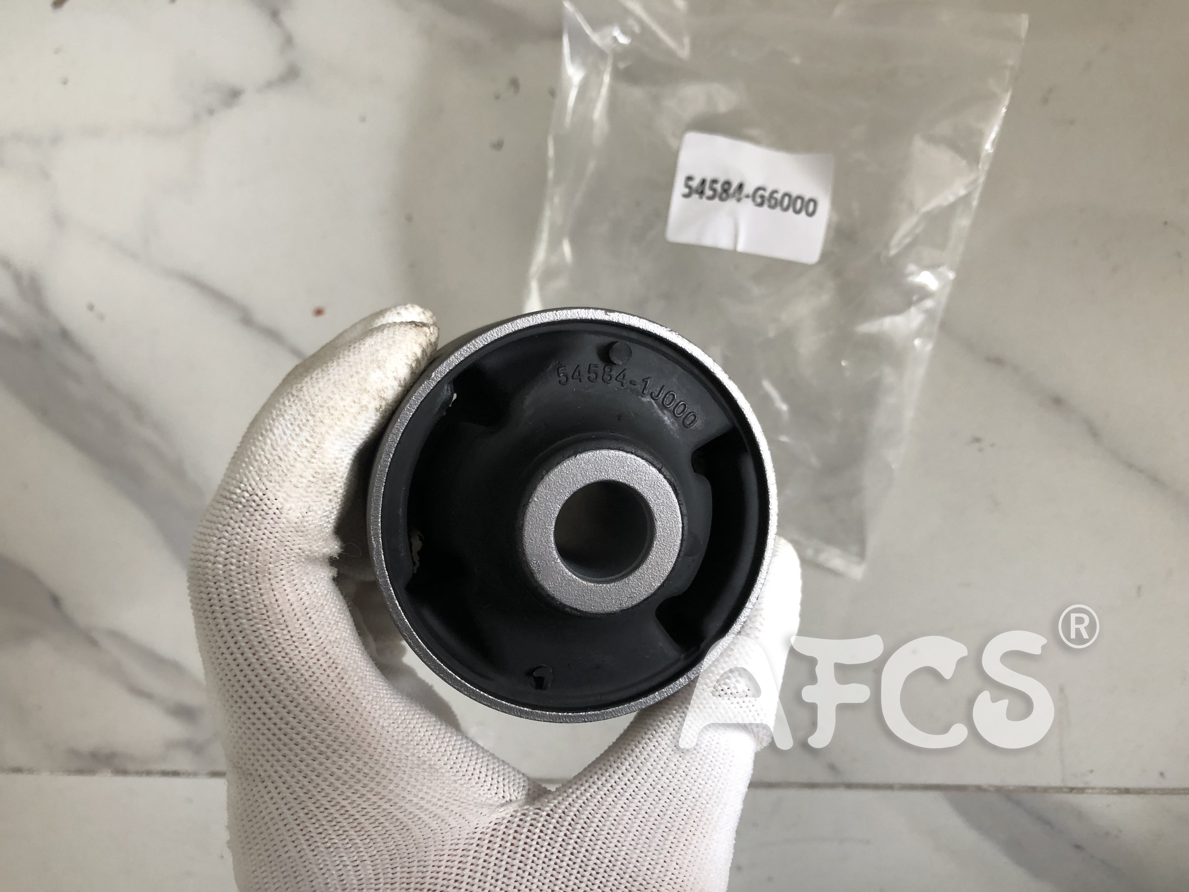 54584-G6000 54584-2H000 Car Suspension Bushing 54584-1J000 For HYUNDAI KIA CEE'D