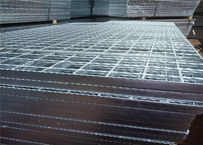 Galvanized Welded Serrated Steel Grating Floor Walkway Marine Bridge Platform