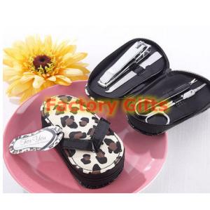 China Portable Personalized Wedding Souvenirs Slipper Manicure Set Practical factory