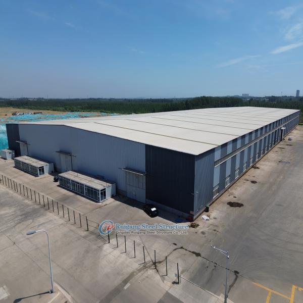 China Modular Steel Structure Warehouse Customizable Lightweight Durable factory