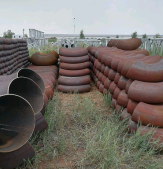 China 3d 5d ASTM A105 A234 90 Degree Carbon Steel Bend Long Radius Bevel End factory