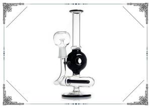 China Black Skull Glass Water Pipe Glass Pipe Dab Oil Rigs With Inline Percolator Hookah factory