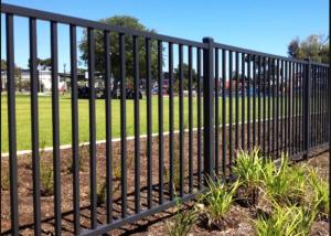 China 2.1x2.4m Black Steel Fence Steel Pool Fence Panels With Square Tube Frame factory