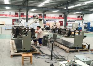 China Sheet Metal Robots In Automotive Industry Equipped With A Safe Production System factory