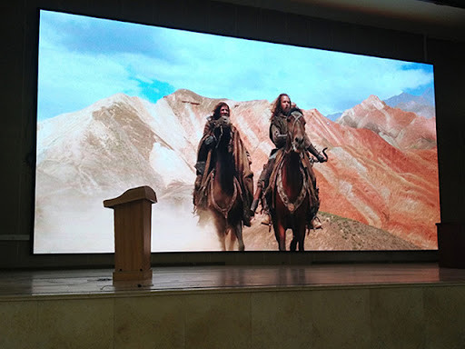 China Brightness 4mm Pitch Indoor LED Screen 128 X 128 Pixels Cabinet Resolution factory