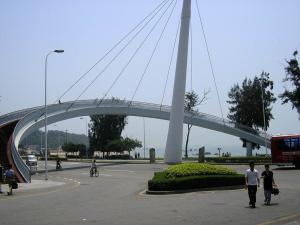 China Wood Railing Ready Made Pedestrian Bridges With Customization factory