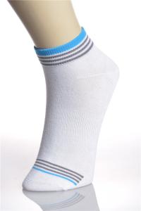 China Anti Bacterial Quick Dry Nylon Running Socks With Cotton Treatment Surface factory