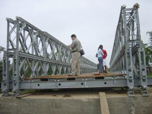 China Stability Timber Deck Bailey Bridge temporary For pedestrian , galvanized factory