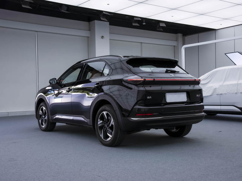 2023 NETA X 500 Lite EV 501km Range 0.5s Charging 225/60 R18 Tires Lite Mobility Scooter SUV Carro Electrico Chinese Cars