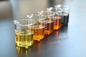China 50000-100000 U/G Alcohol Enzyme Mid Temp Amylase With Good Solubility factory