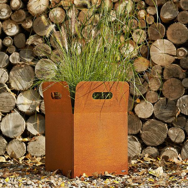 Rust Free Iron large Metal Bucket Planter For Inhance Outdoor Gardening