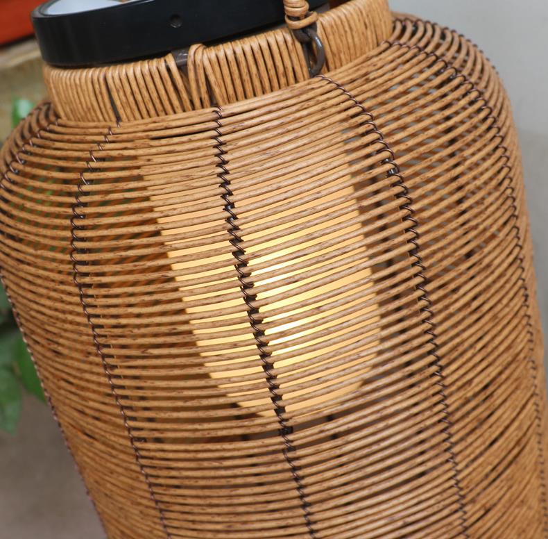 Decorative Rattan Woven Solar Lights , Outdoor Rattan Lamp For Villa Atmosphere
