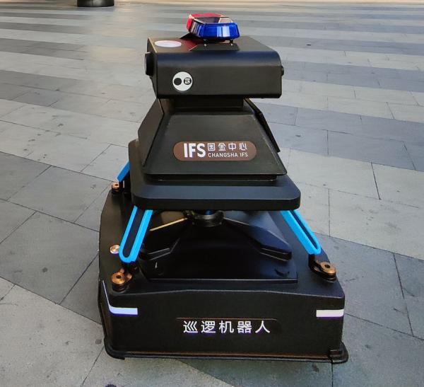 Outdoor Patrolling 100KG Artificial Intelligence Robots Security Police Officer