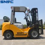 Japan Nissan Engine FL30 Dual Fuel Forklift with Gasoline and Load Center 500mm