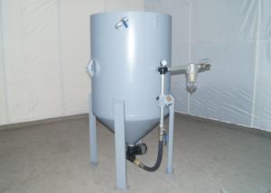 China Dry Sand Industrial Blast Pot For Outside , High Performance Sandblaster Accessories factory