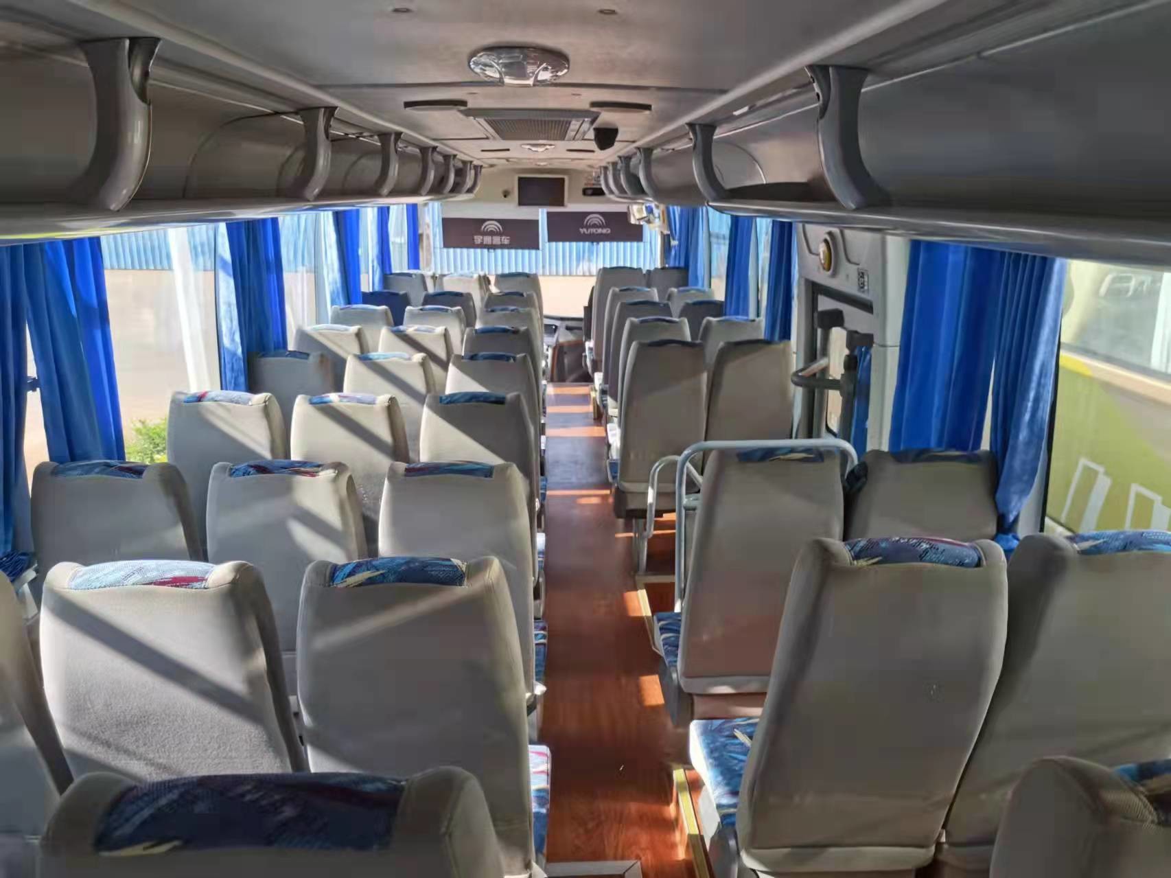 Luxury Tour Used Yutong Bus ZK6115 60 Seats Yuchai 199kw Engine Buses