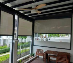 China AM45 Remote Control Roller Shades 320cm Waterproof Electric Blinds For Large Windows factory