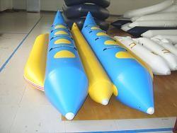 China Dual Lane Inflatable Blue And Yellow Banana Boat For 8 Persons , Inflatable Water Games factory