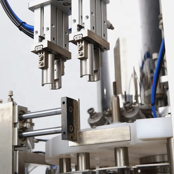 Pneumatic Filling Capping Machine for Liquid Reagents Customizable Filling Heads