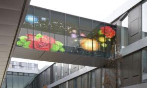 China 1R1G1B Transparent Glass Led Screen P5.6mm factory