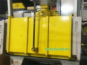 China 3GN Tumble Belt Shot Blasting Machine Crawler Type For Casting factory