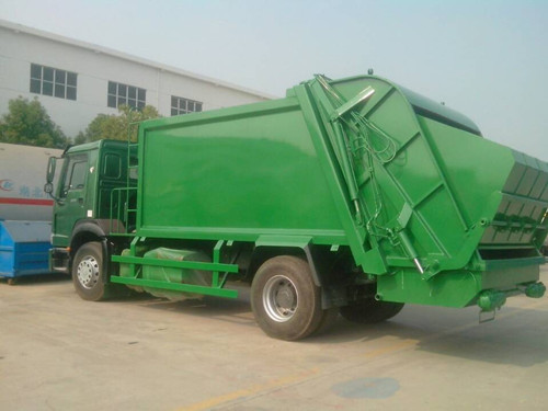 Sinotruk HOWO compactor garbage truck 16 m3 , compactor garbage truck ,16000 liter garbage collection truck