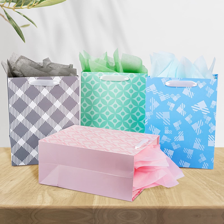 Customized Logo Custom Types Colourful Card Paper Clothing Shopping Bag With Handle