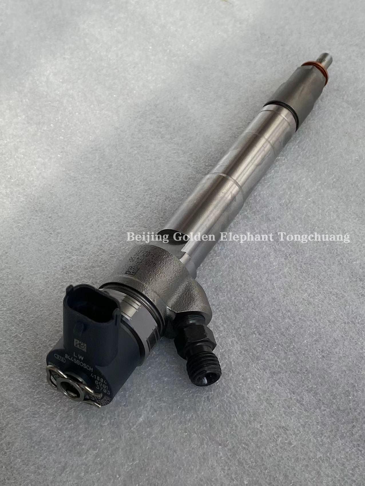 0445110376 Foton Truck Spare Parts Omako O Ling MRT ISF 2.8 Engine Injector Assembly The