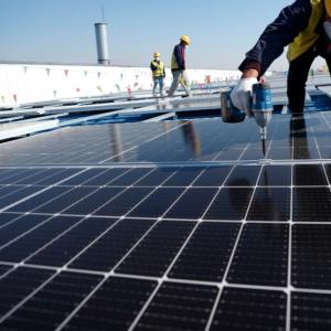 China 182mmx182mm 48V Solar Panel 540W IP68 600 Watt Solar System factory
